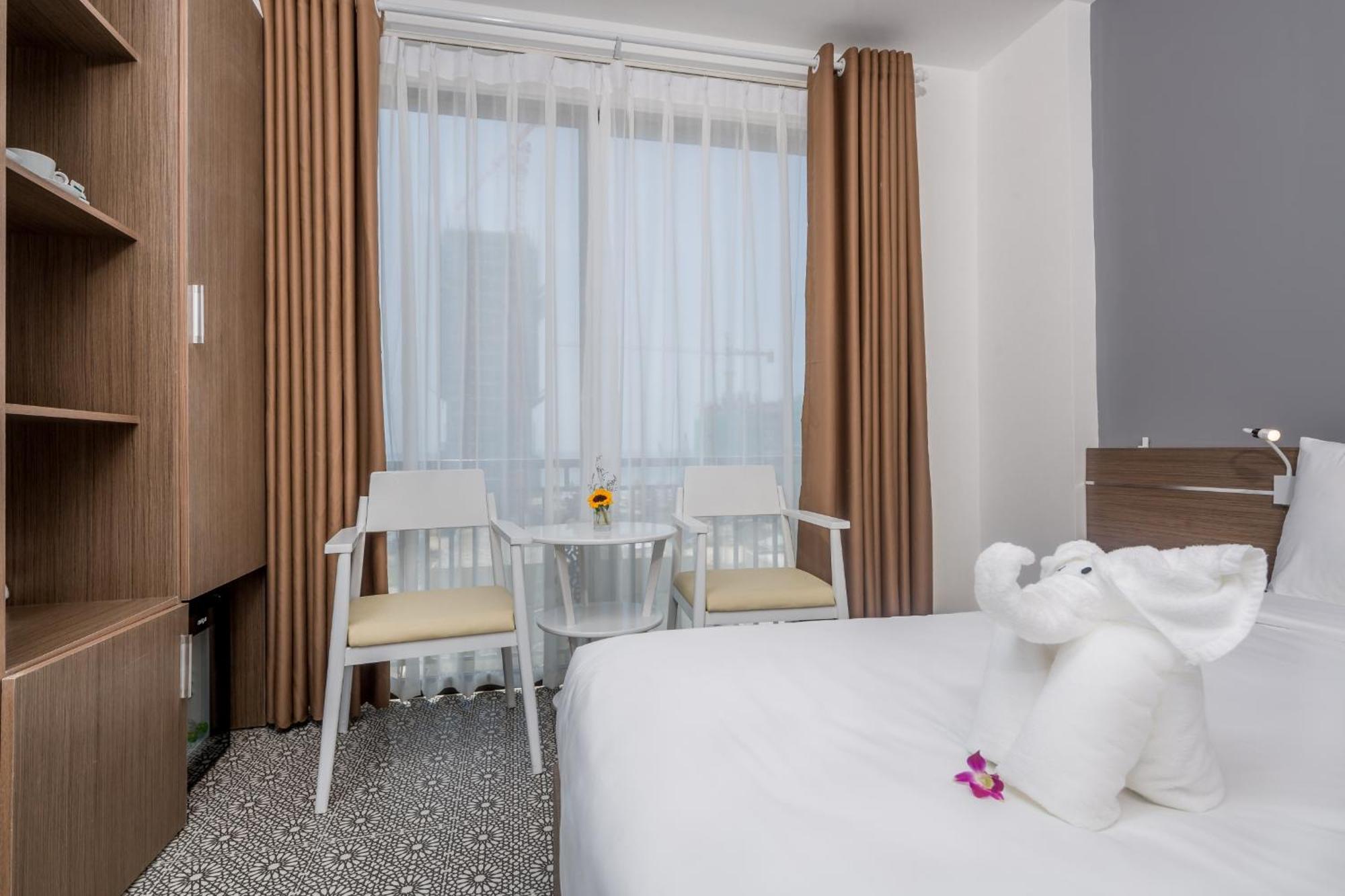 Dn Beach Hotel Da Nang Exterior foto